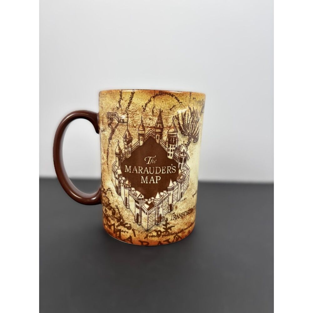 Universal Studios Harry Potter Marauders Map Coffee Mug Hogwarts Castle 16oz EUC - Picture 2 of 8